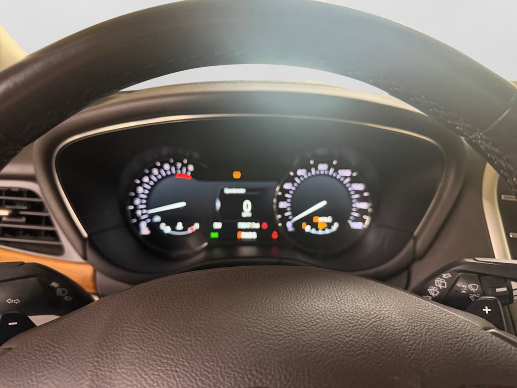 Used 2019 Lincoln MKC Select w/ Select Plus Package FWD image 12