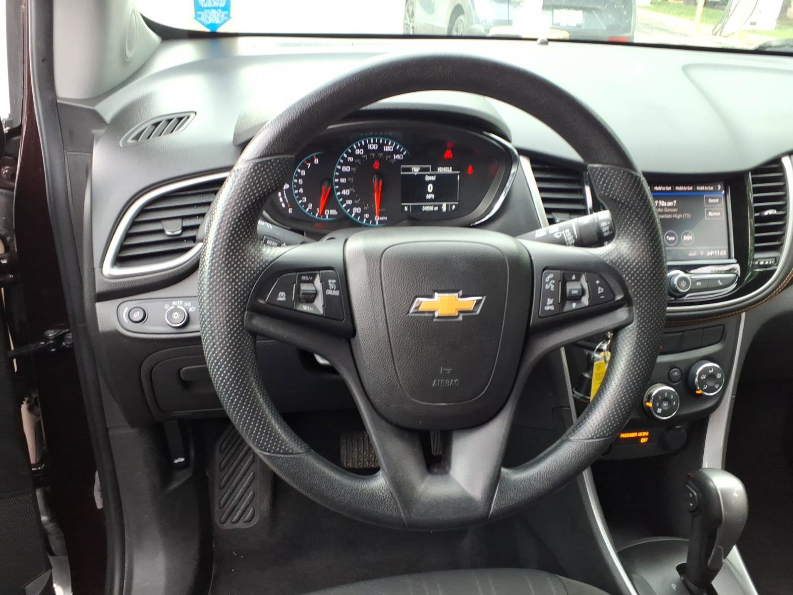 Used 2020 Chevrolet Trax LT FWD image 8