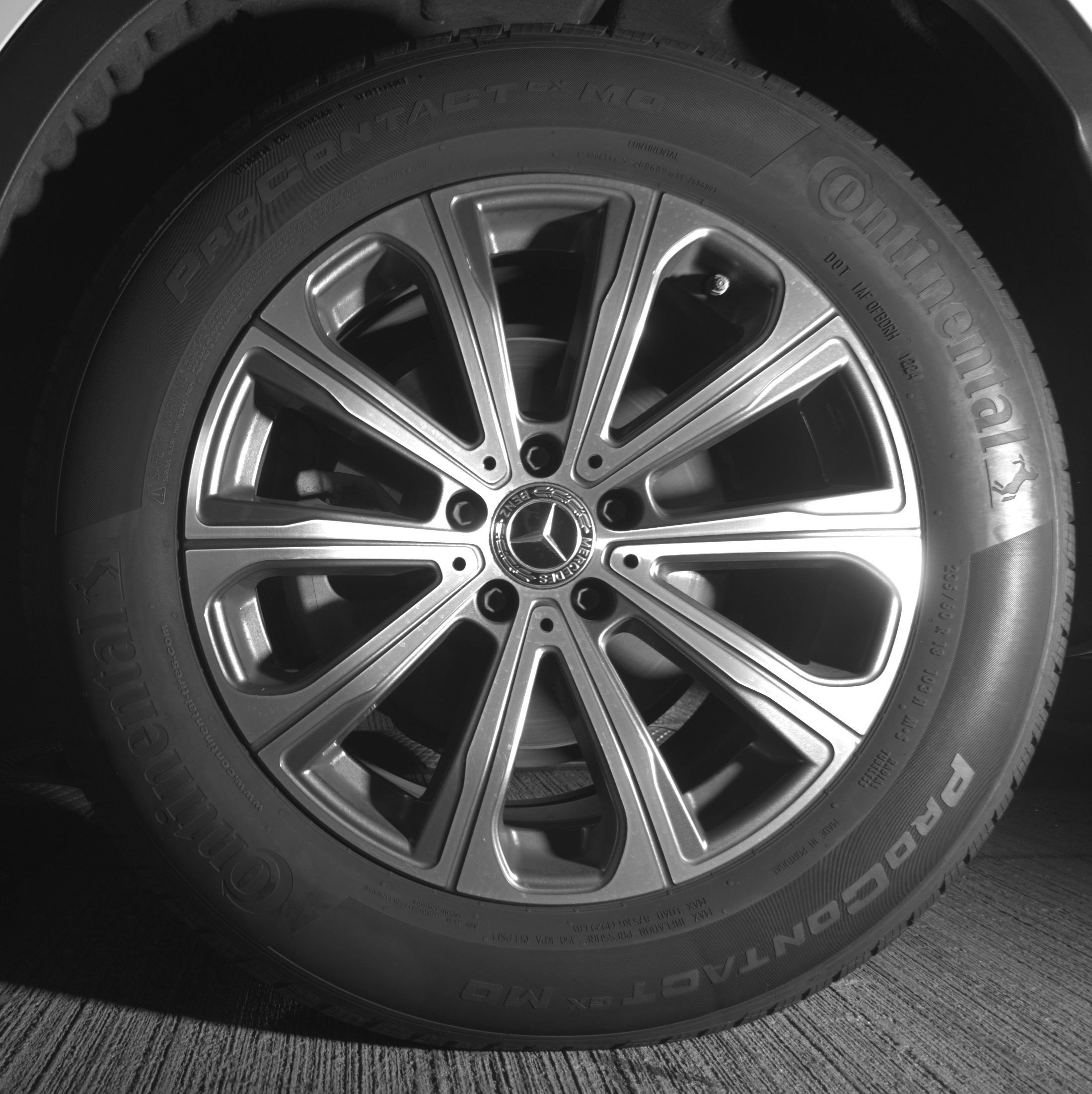 Used 2024 Mercedes-Benz GLC 300 4MATIC image 14