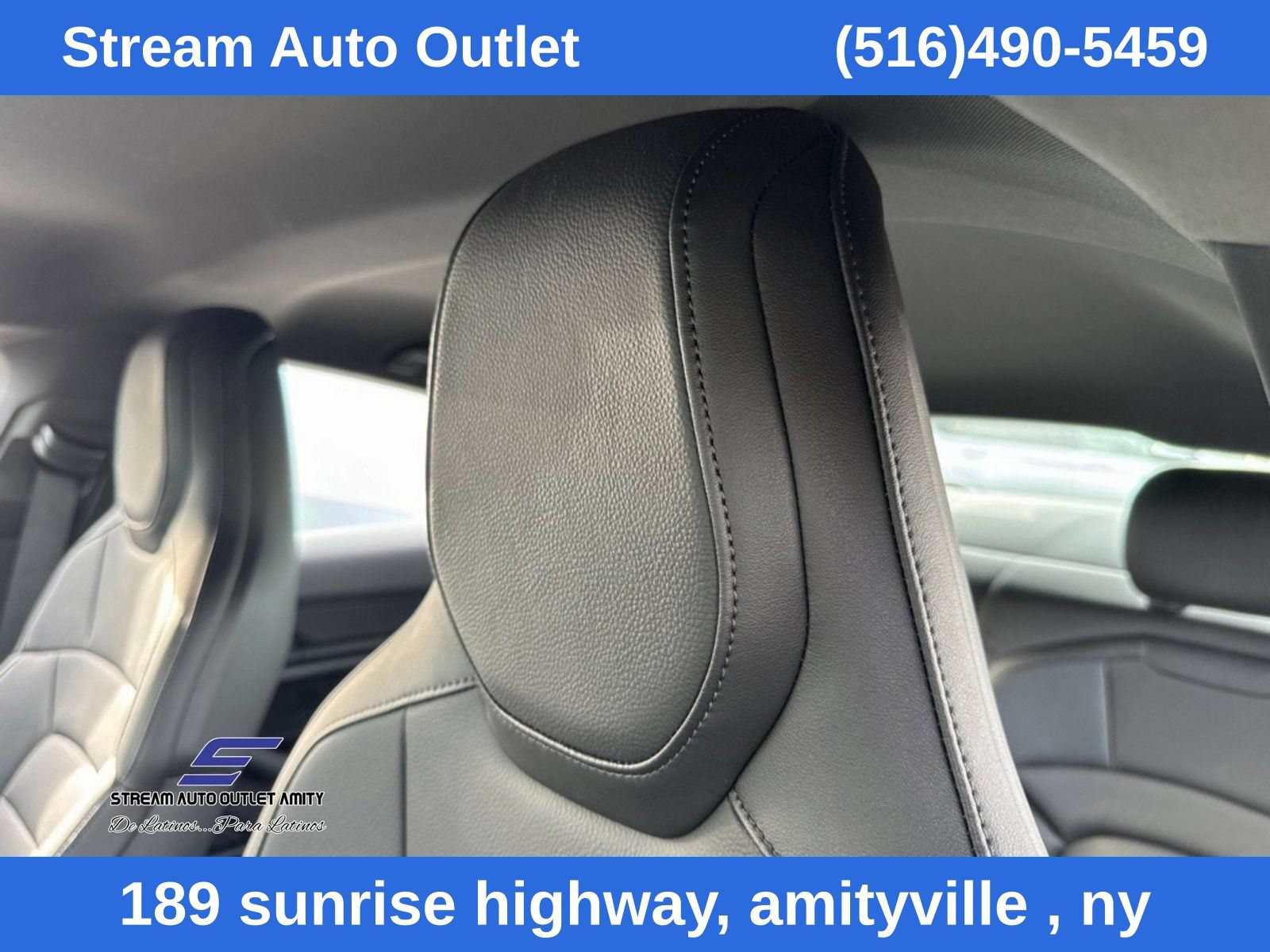 Used 2023 Porsche Taycan 4S AWD/4WD image 30