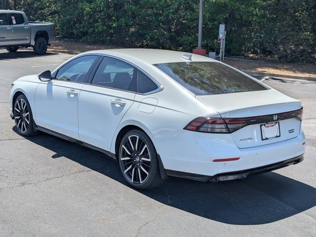 Used 2024 Honda Accord Touring image 5