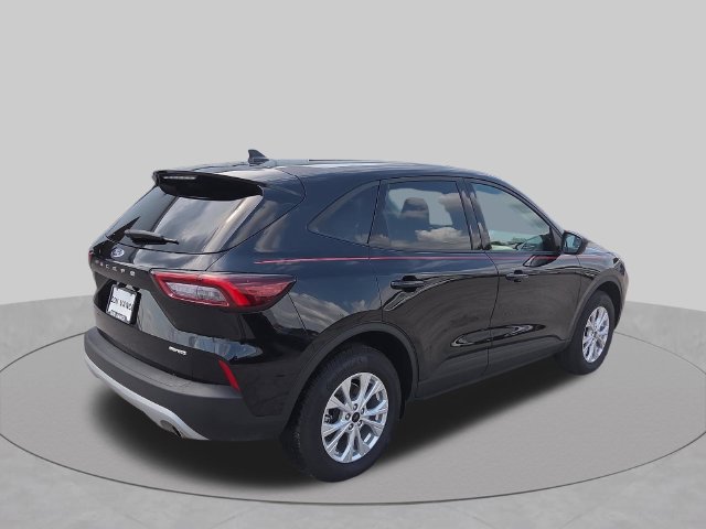 Used 2025 Ford Escape Active AWD/4WD image 5