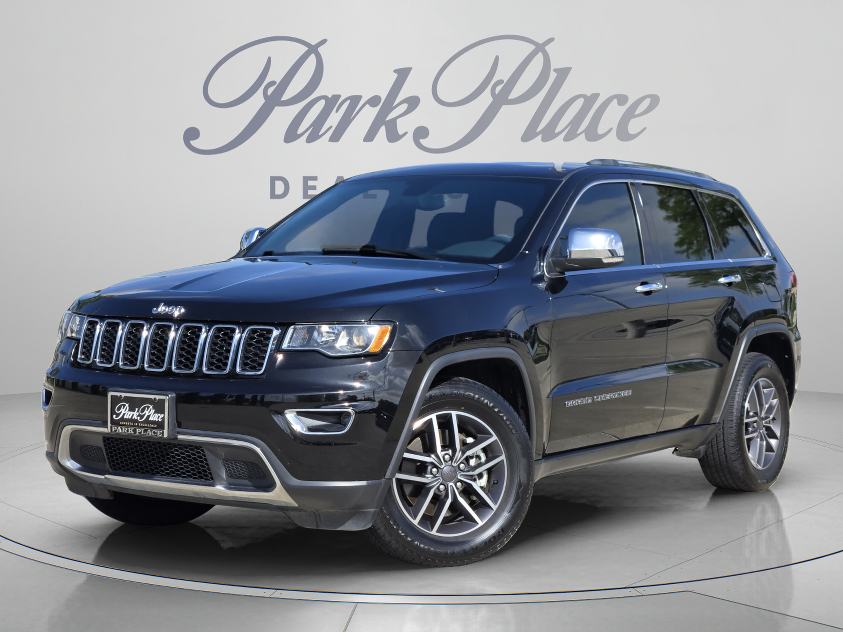 Used 2021 Jeep Grand Cherokee Limited RWD image 1