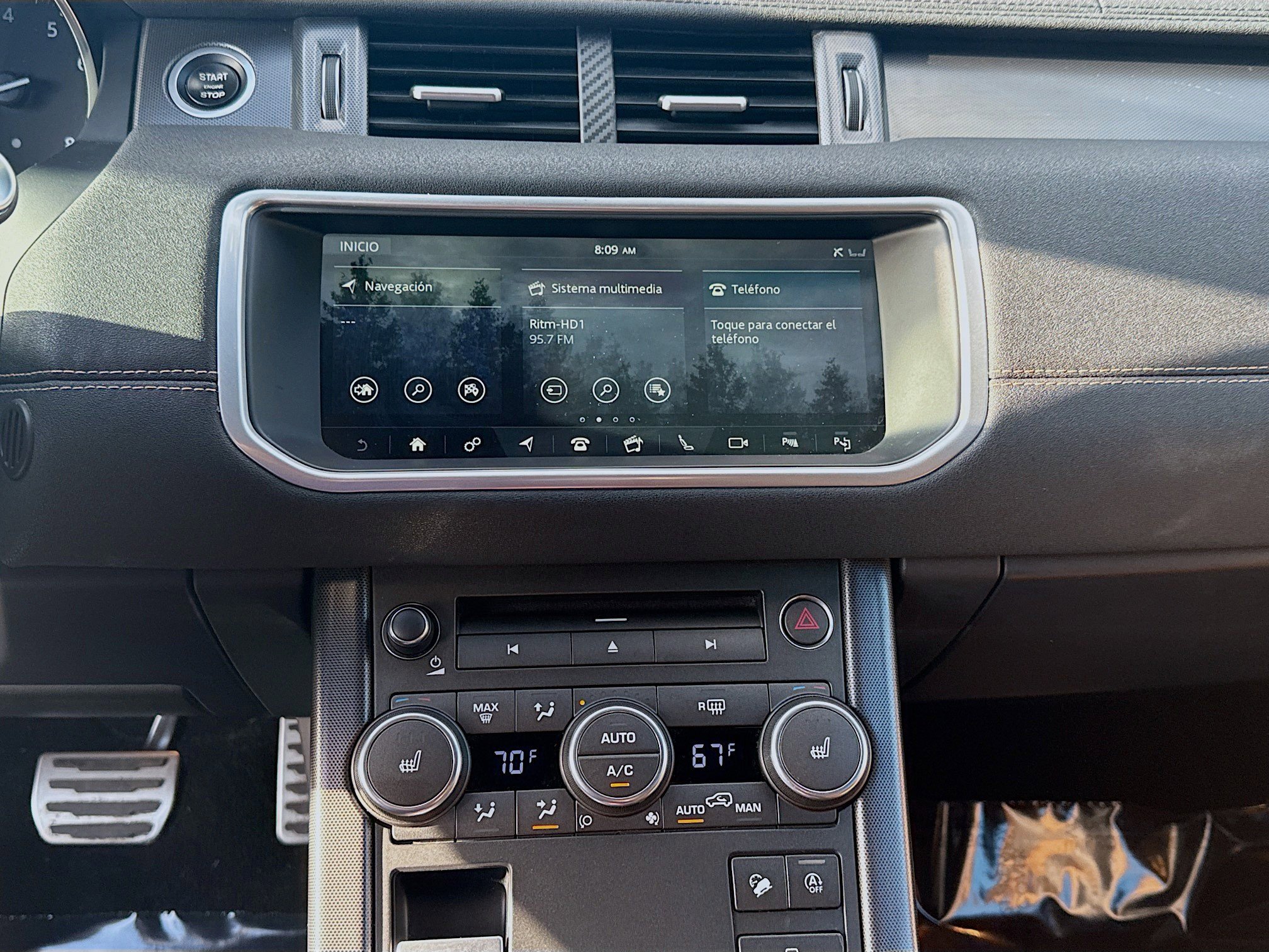 Used 2018 Land Rover Range Rover Evoque HSE Dynamic image 10
