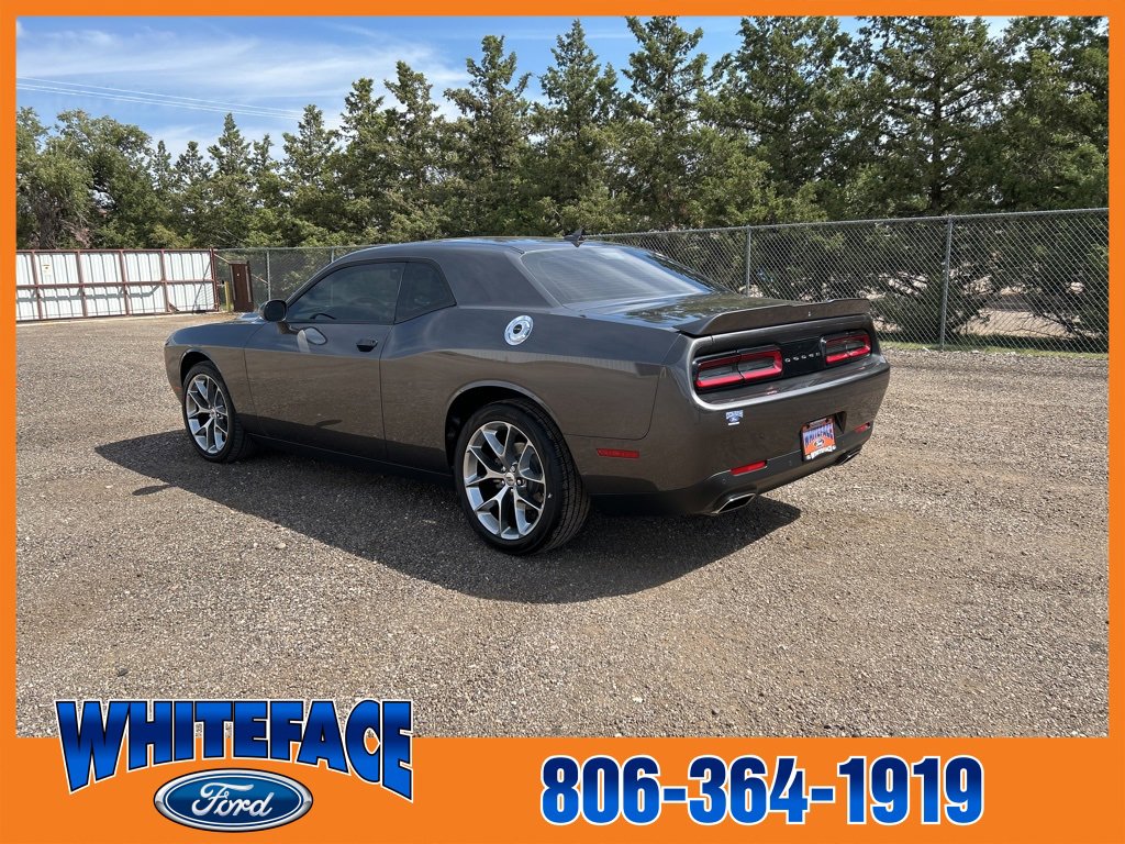 Used 2022 Dodge Challenger SXT w/ Plus Package image 4