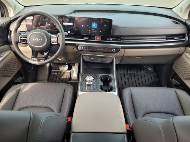New 2026 Kia Carnival LXS FWD image 8