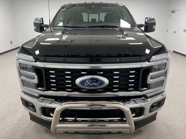 Used 2023 Ford F350 Lariat w/ Tow Technology Package AWD/4WD image 3