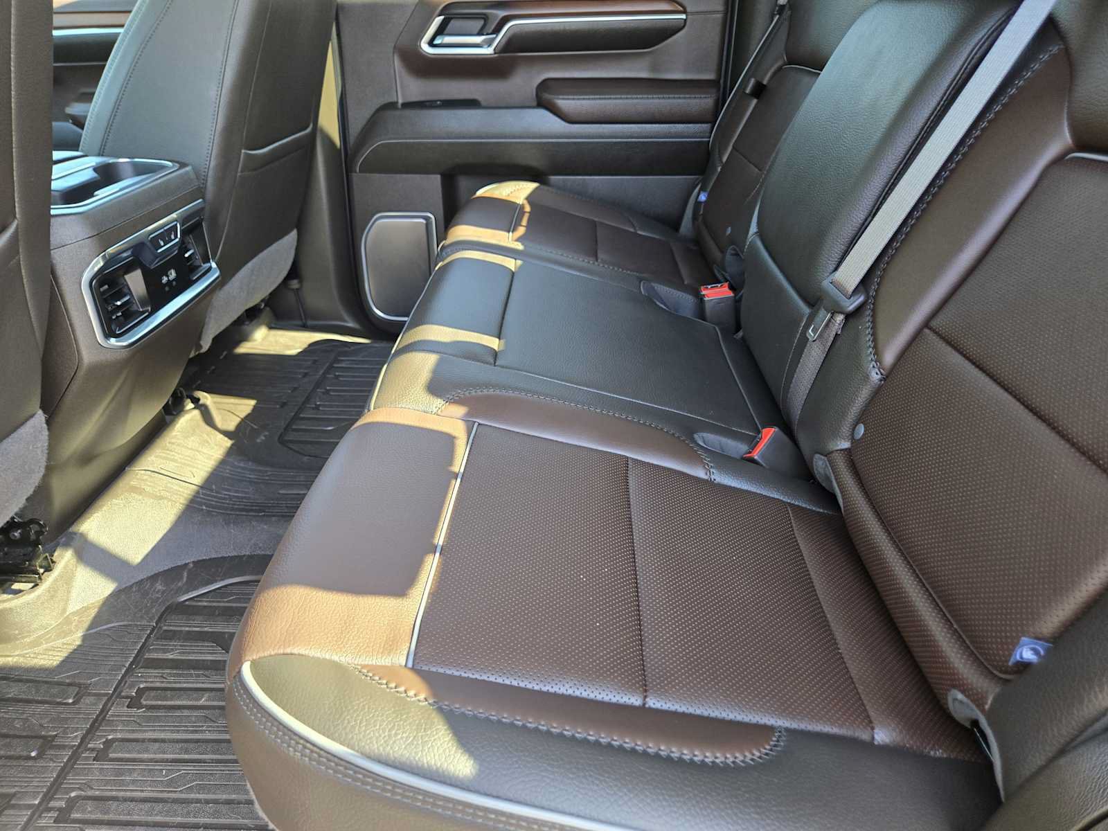 Certified 2024 GMC Sierra 1500 Denali AWD/4WD image 29