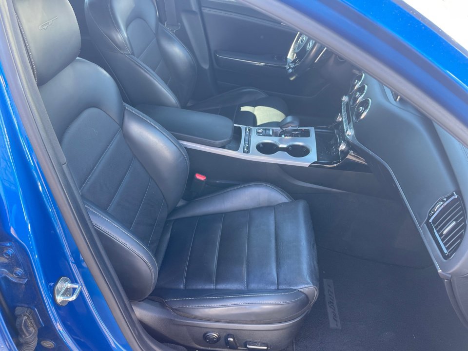Used 2021 Kia Stinger GT2 image 28