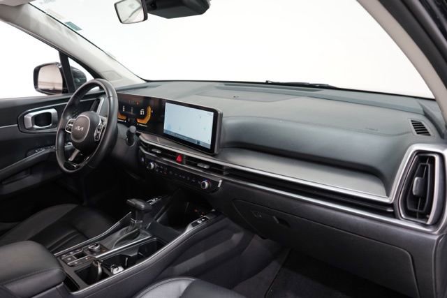 Used 2024 Kia Sorento S image 18