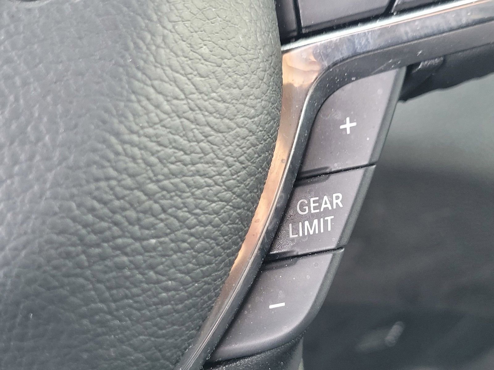 Used 2024 RAM 1500 Laramie image 28