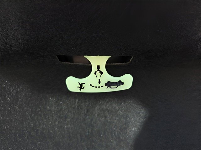 Used 2025 Toyota Corolla SE w/ SE Premium Package image 20