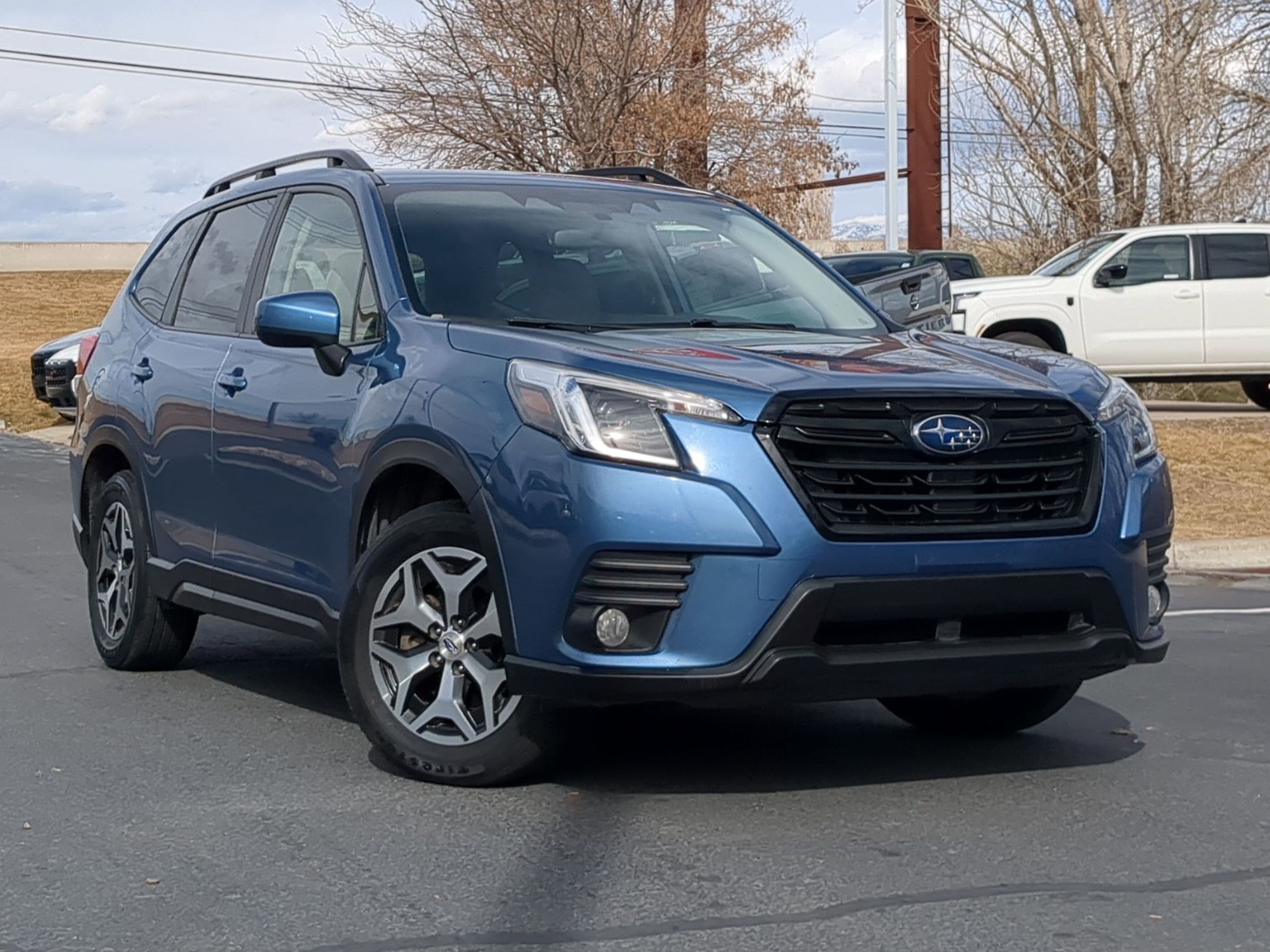 Used 2022 Subaru Forester Premium image 1