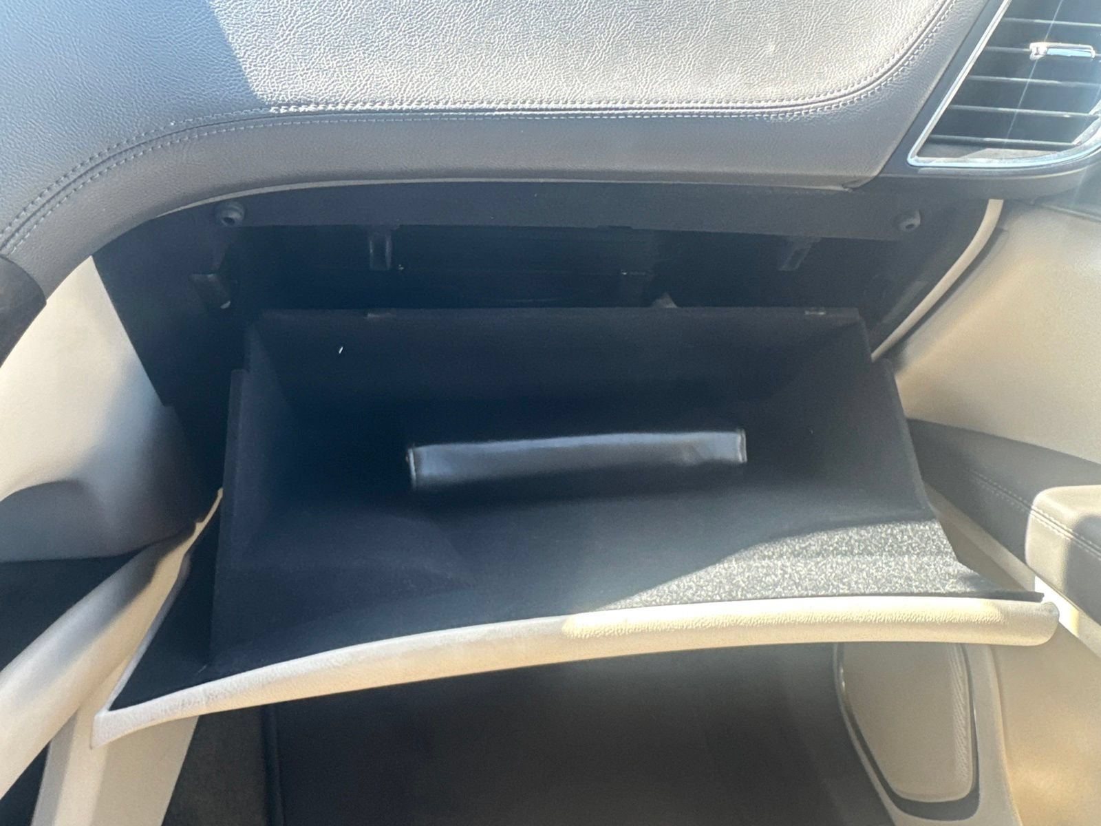 Used 2018 Lincoln MKX Reserve w/ Lincoln MKX Climate Package FWD image 28