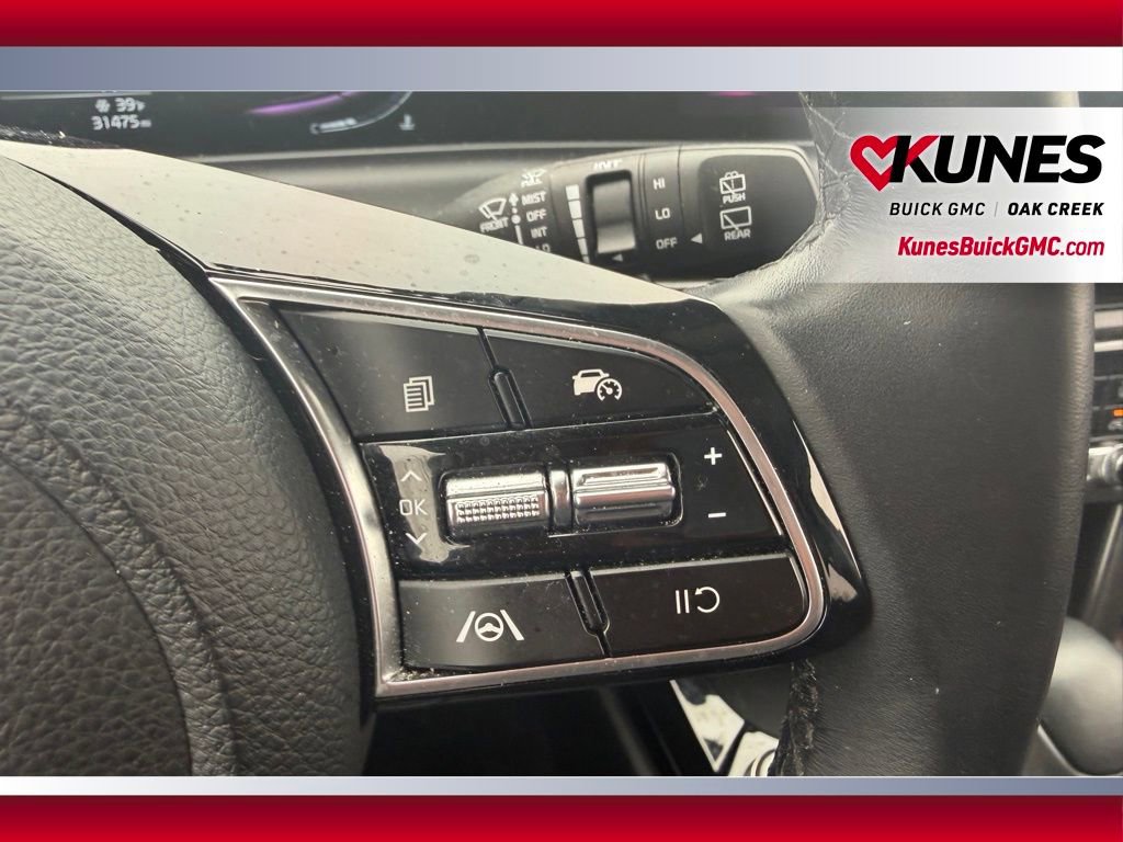 Used 2025 Kia Seltos S image 11