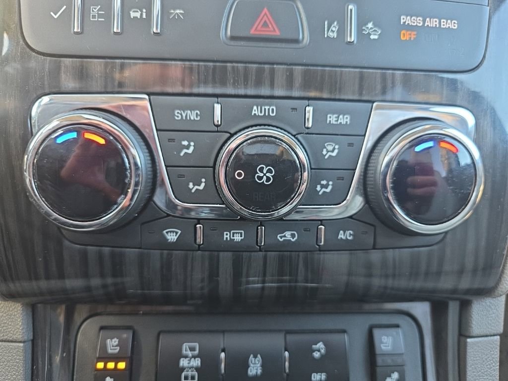 Used 2014 Chevrolet Traverse LTZ image 31