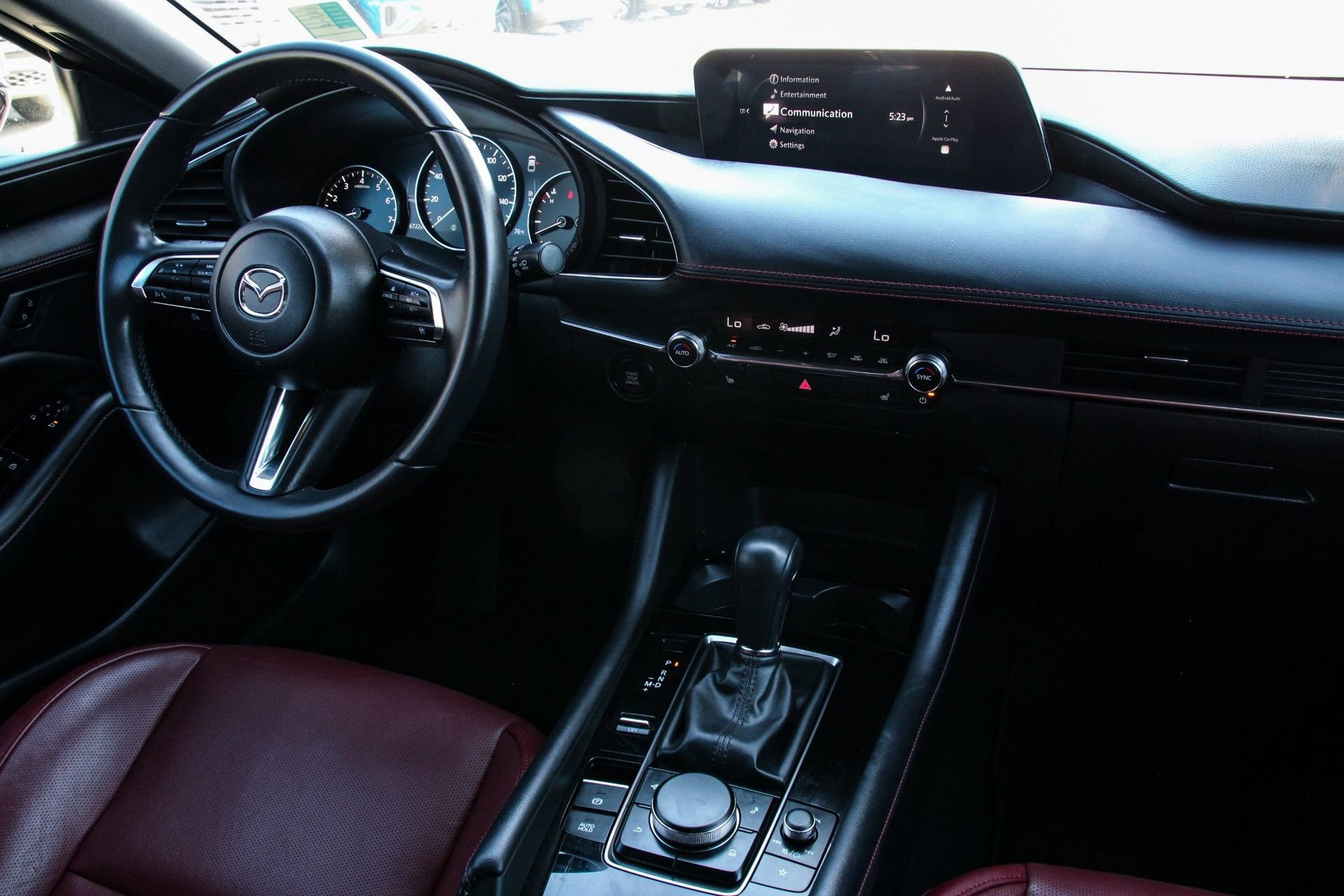 Used 2025 MAZDA MAZDA3 Carbon image 31