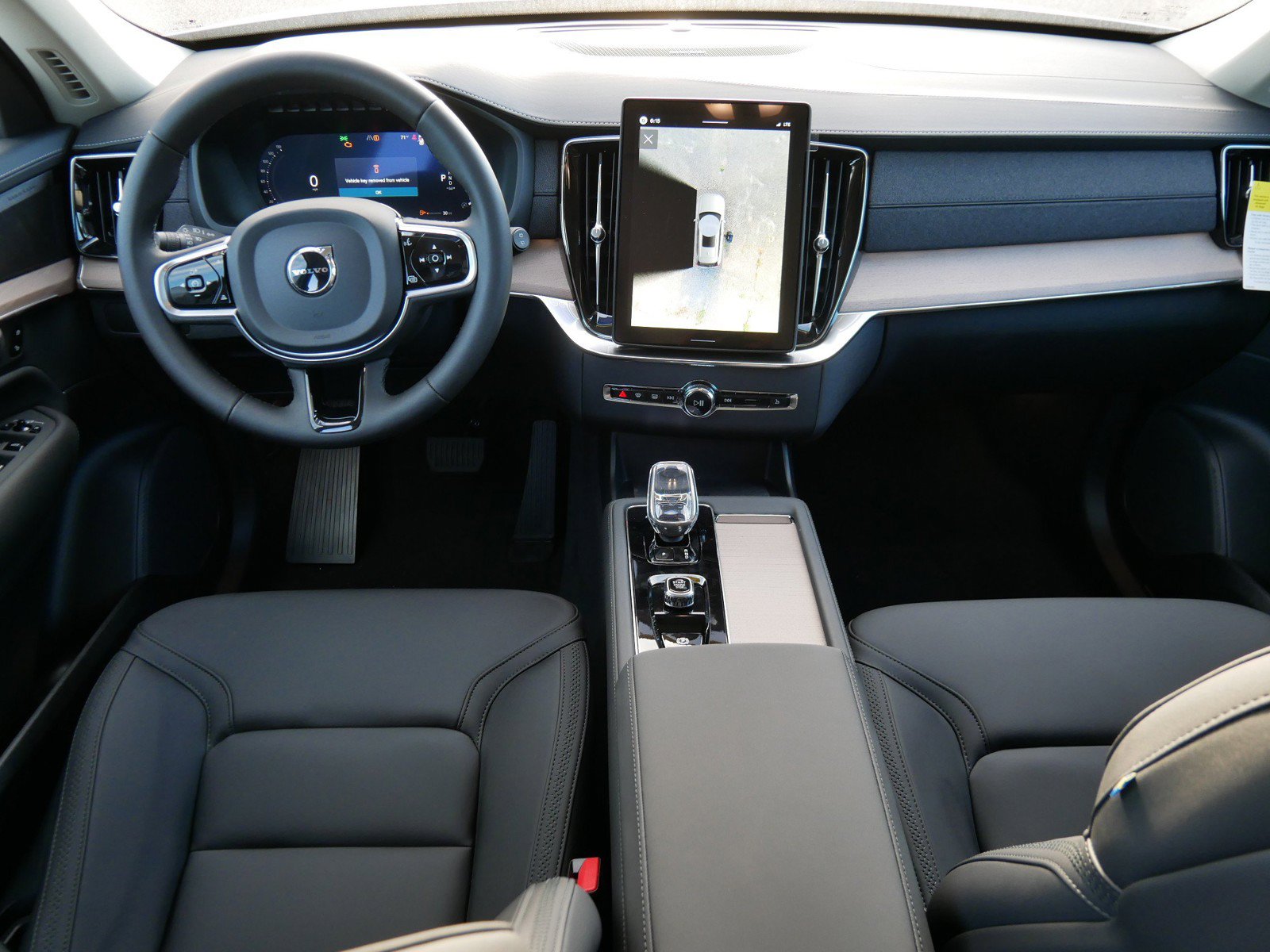 New 2027 Volvo XC90 B6 Plus AWD/4WD image 7