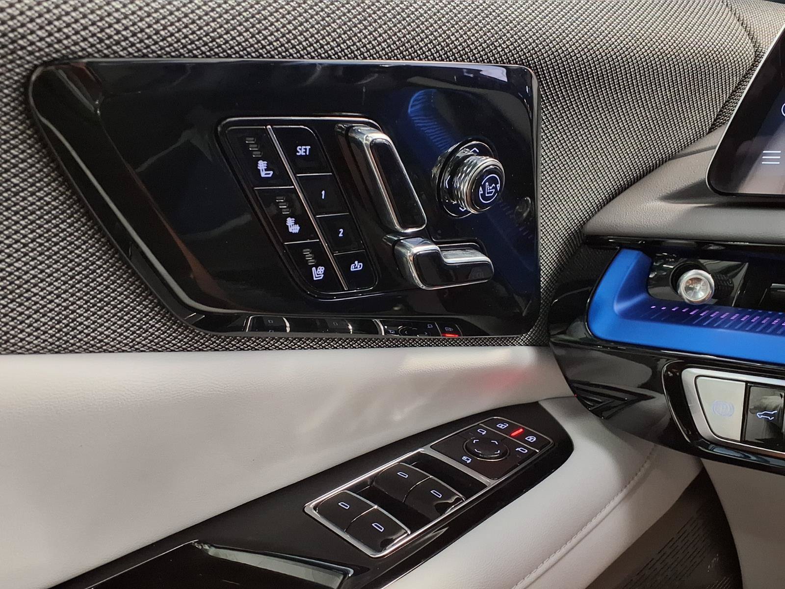 Certified 2026 Cadillac Optiq Luxury 2 RWD image 26