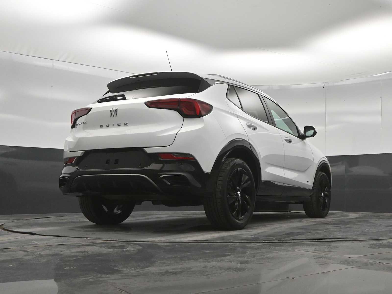 Used 2025 Buick Encore GX Sport Touring w/ Advanced Technology Package AWD/4WD image 36