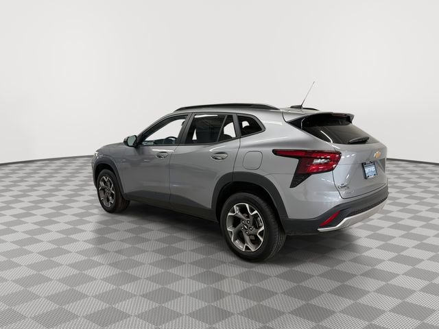 Certified 2025 Chevrolet Trax LT w/ LT Convenience Package FWD image 7