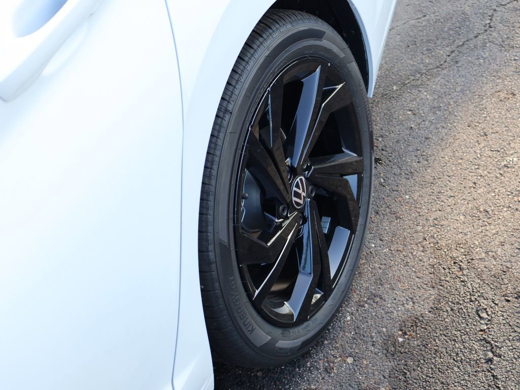 New 2026 Volkswagen Jetta SE FWD image 38