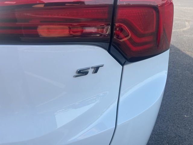 Used 2024 Buick Encore GX Sport Touring w/ Comfort Package image 10