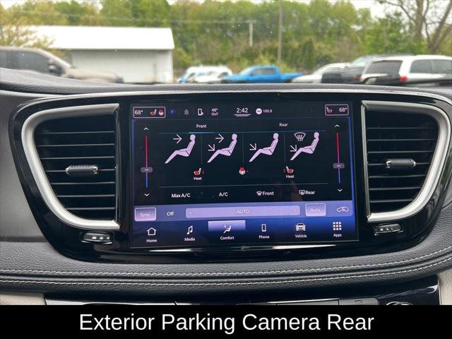 Certified 2022 Chrysler Pacifica Touring-L FWD image 20