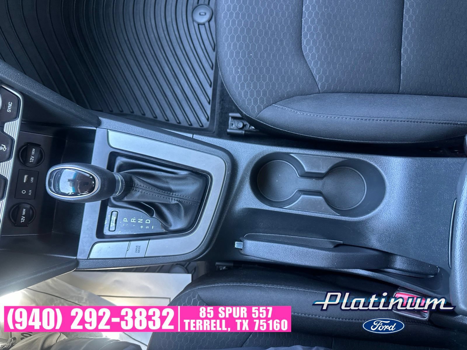 Used 2020 Hyundai Elantra SE w/ Winter Weather Package FWD image 16