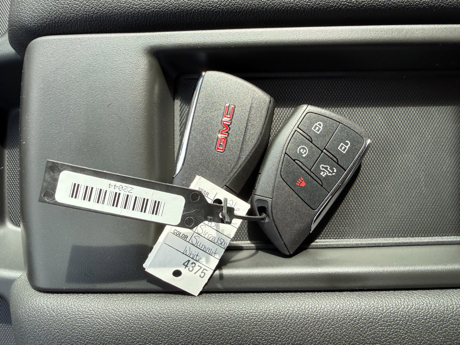 New 2026 GMC Sierra 1500 Pro w/ Graphite Edition image 32