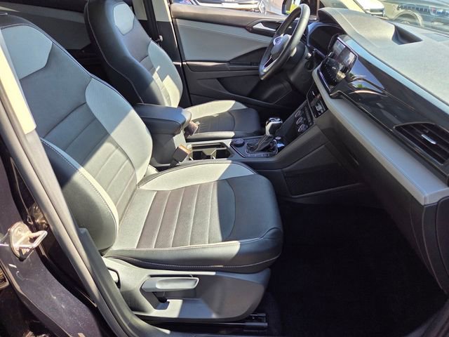 Used 2022 Volkswagen Taos SEL w/ Panoramic Sunroof Package AWD/4WD image 16