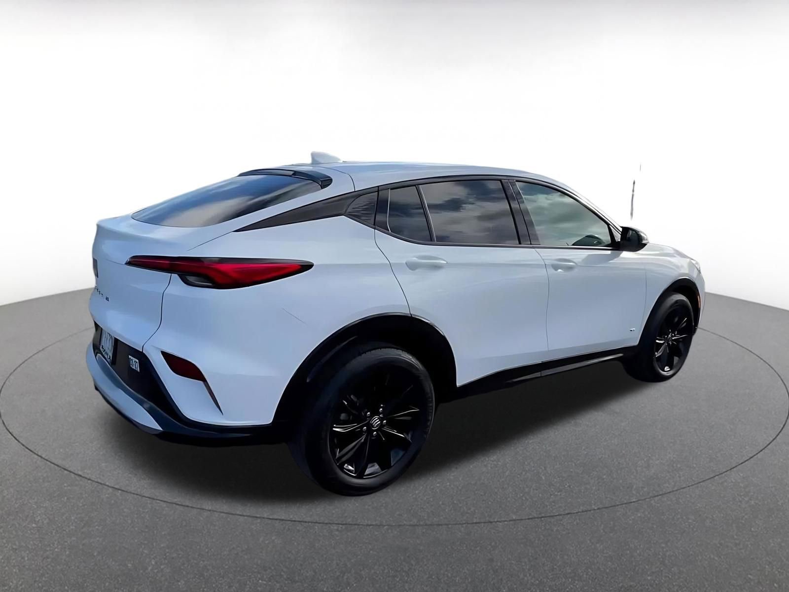 Used 2025 Buick Envista Sport Touring image 14