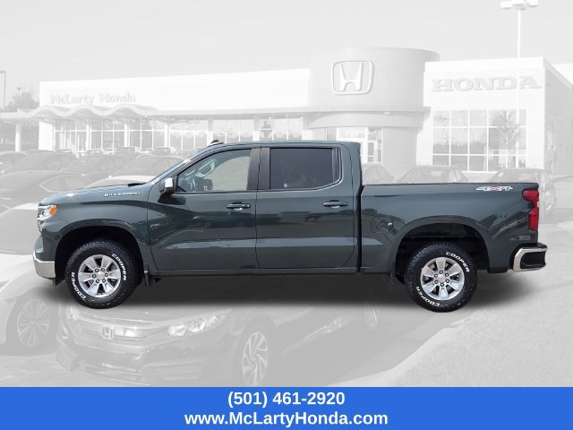 Used 2025 Chevrolet Silverado 1500 LT AWD/4WD image 2