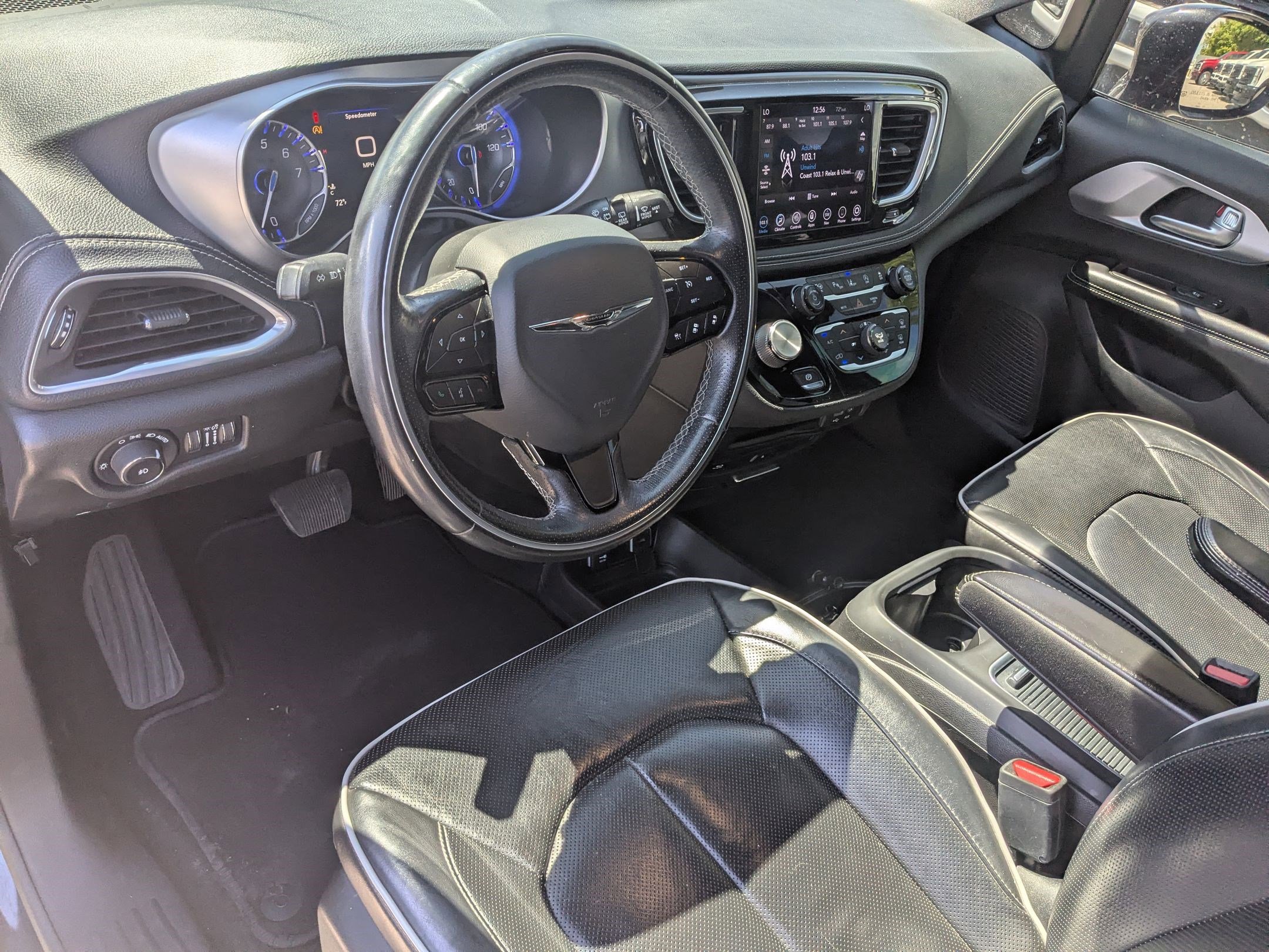 Used 2018 Chrysler Pacifica Limited w/ Advanced Safetytec Group image 17