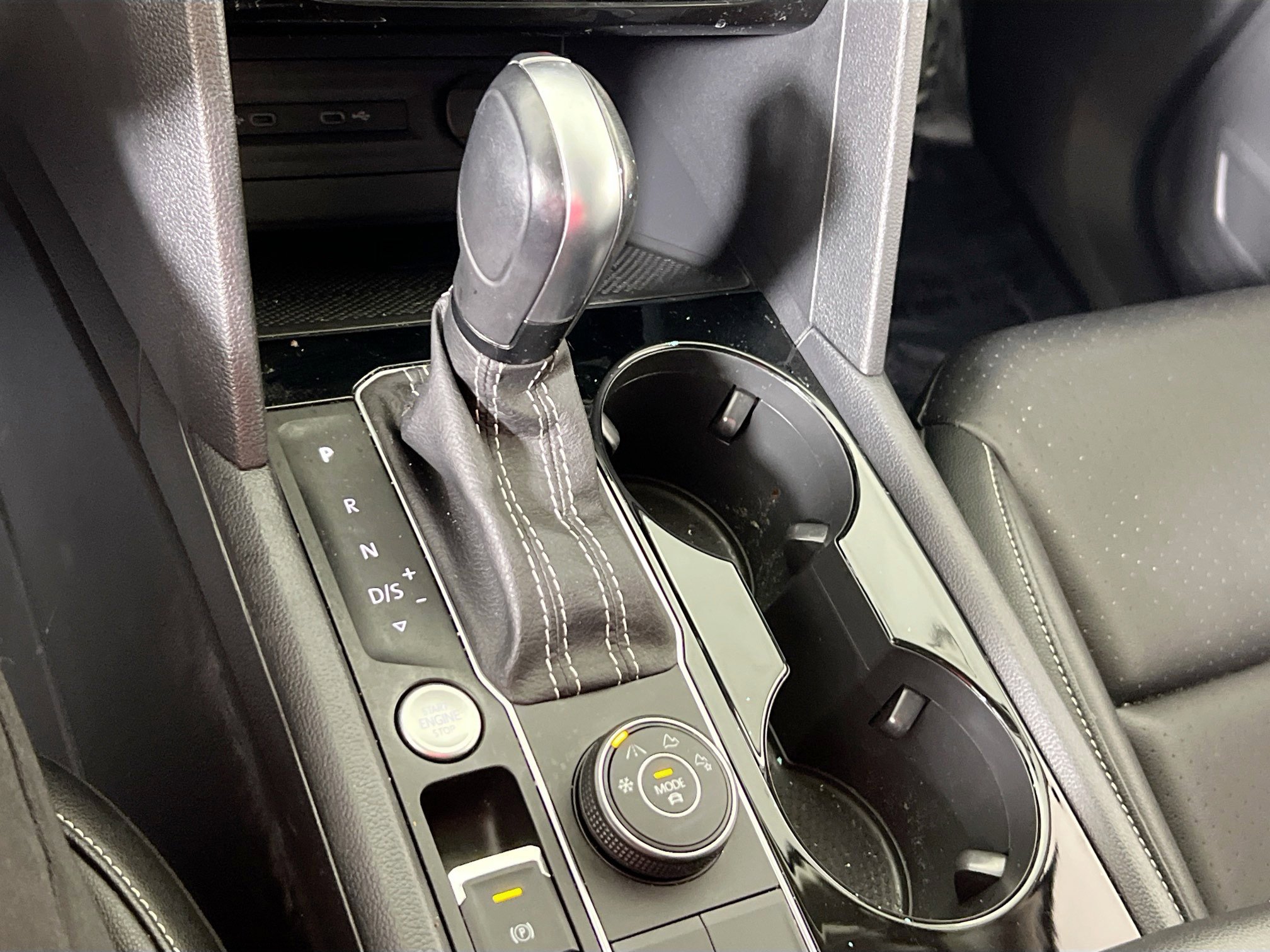 Used 2022 Volkswagen Atlas SE image 16