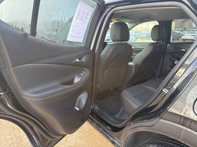 Used 2025 Buick Encore GX Preferred image 17