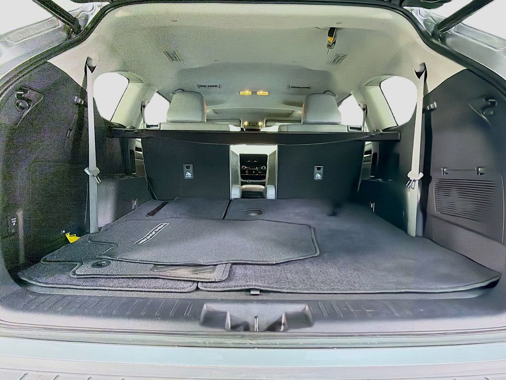 Used 2023 Toyota Highlander Limited image 30