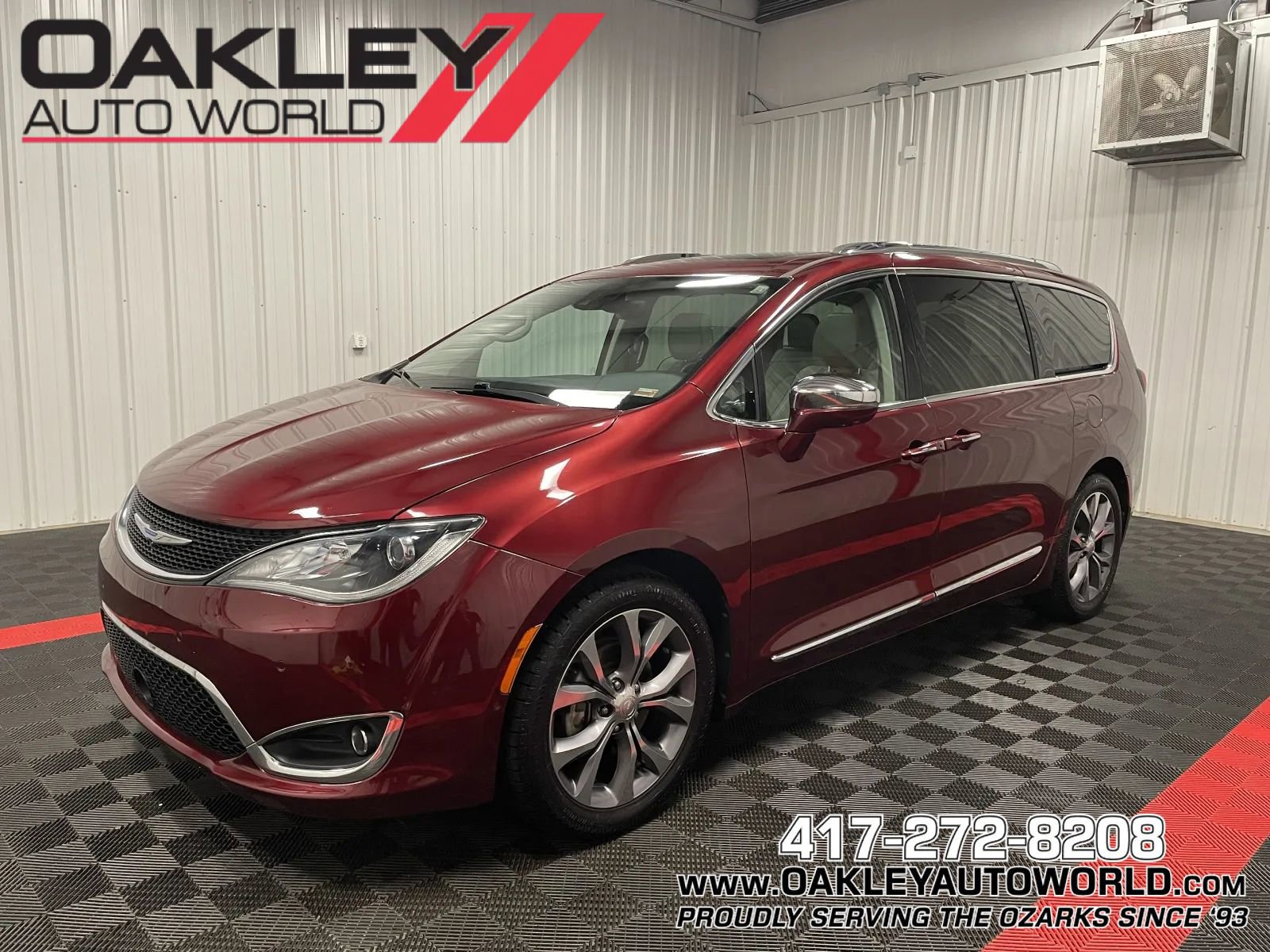Used 2019 Chrysler Pacifica Limited w/ Tire & Wheel Group
