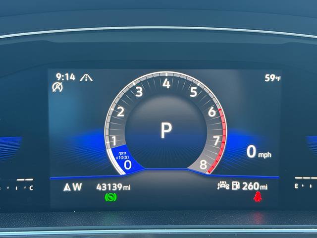 Used 2022 Volkswagen Tiguan SE R-Line image 9