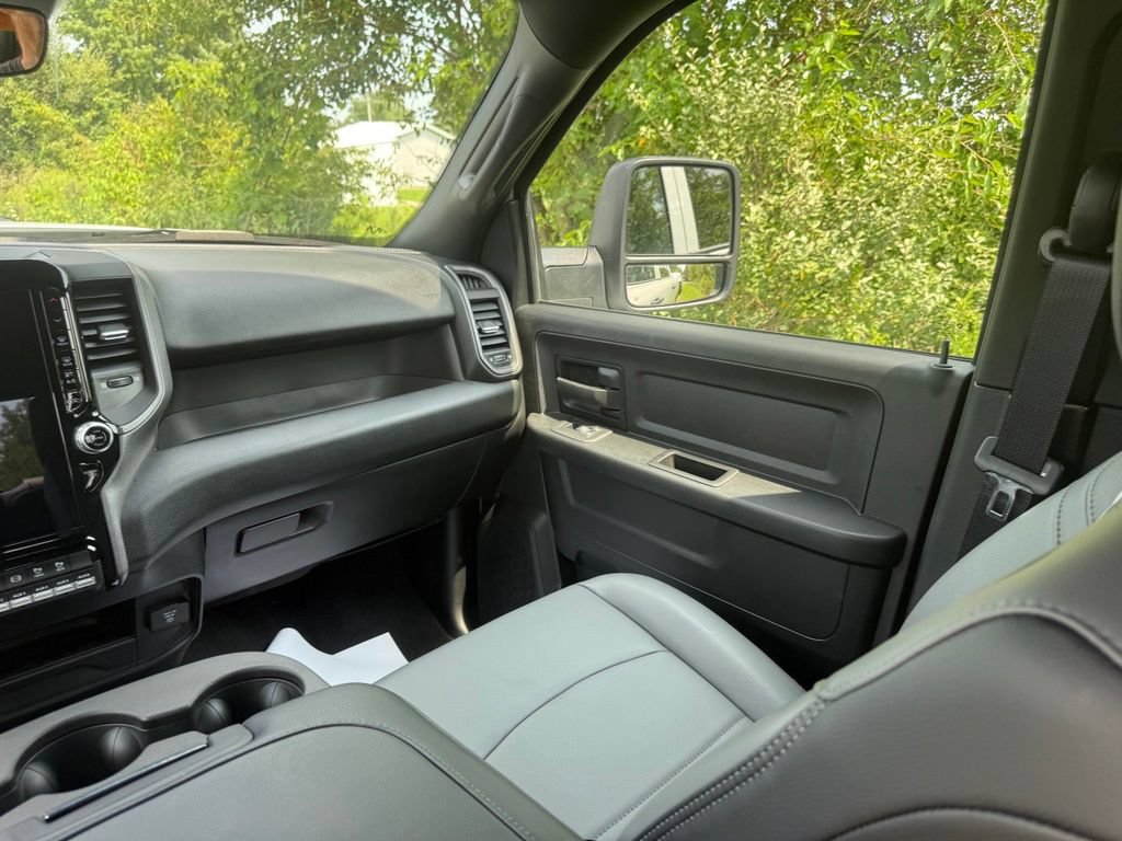Used 2025 RAM 2500 Tradesman w/ Safety Group AWD/4WD image 42