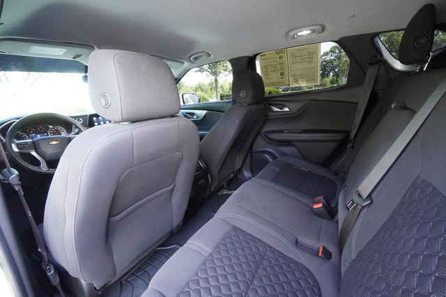 Used 2021 Chevrolet Blazer LT w/ LPO, Black Accent Package FWD image 21