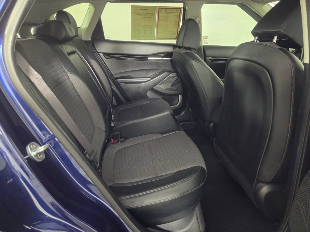 Used 2021 Kia Seltos S AWD/4WD image 29