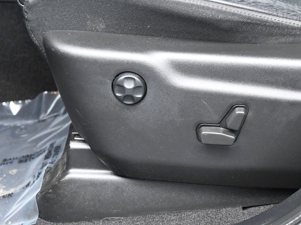 Used 2021 Jeep Grand Cherokee Laredo X RWD image 12