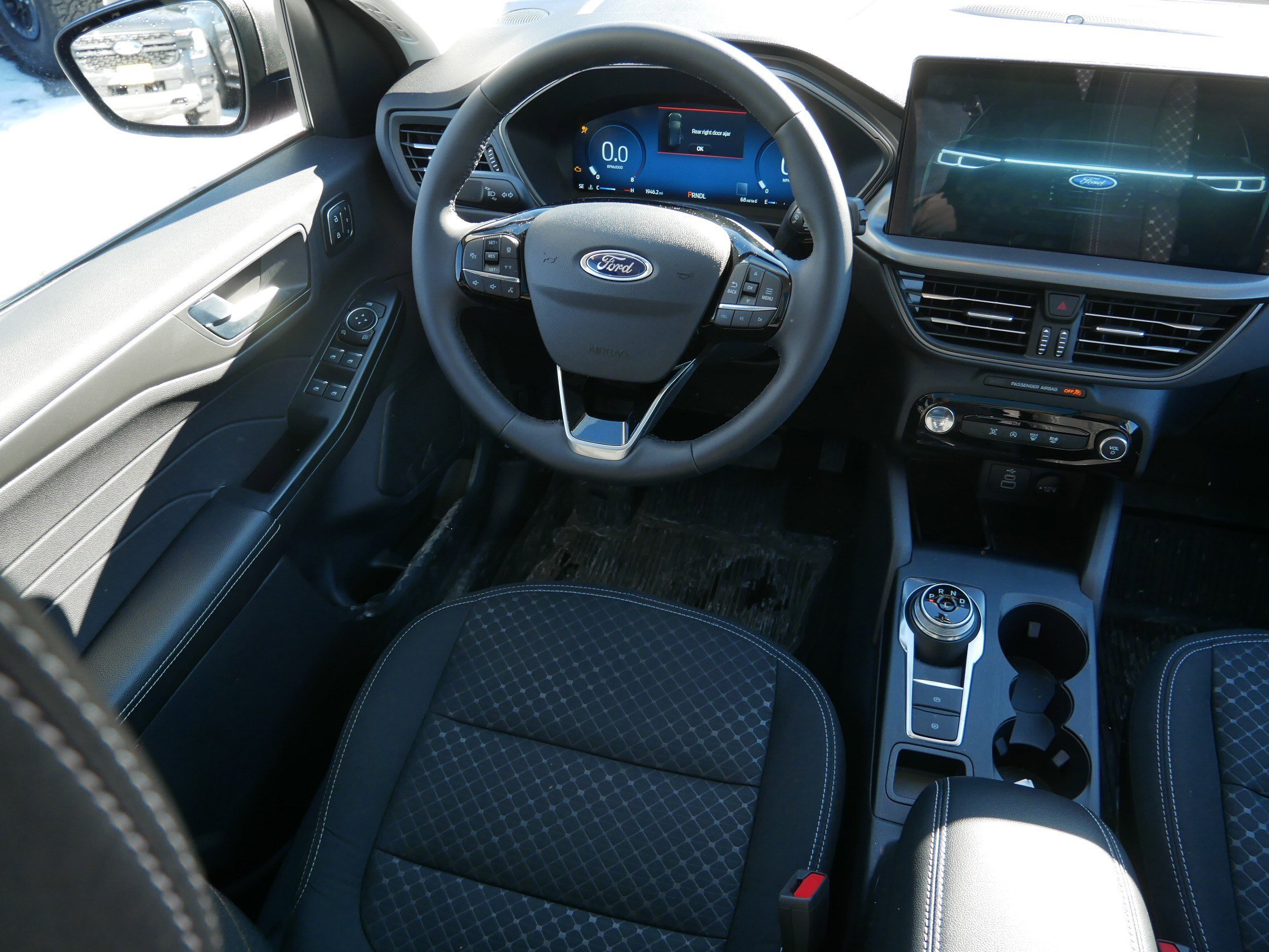 New 2025 Ford Escape Active w/ Active Premium Tech Pack image 9