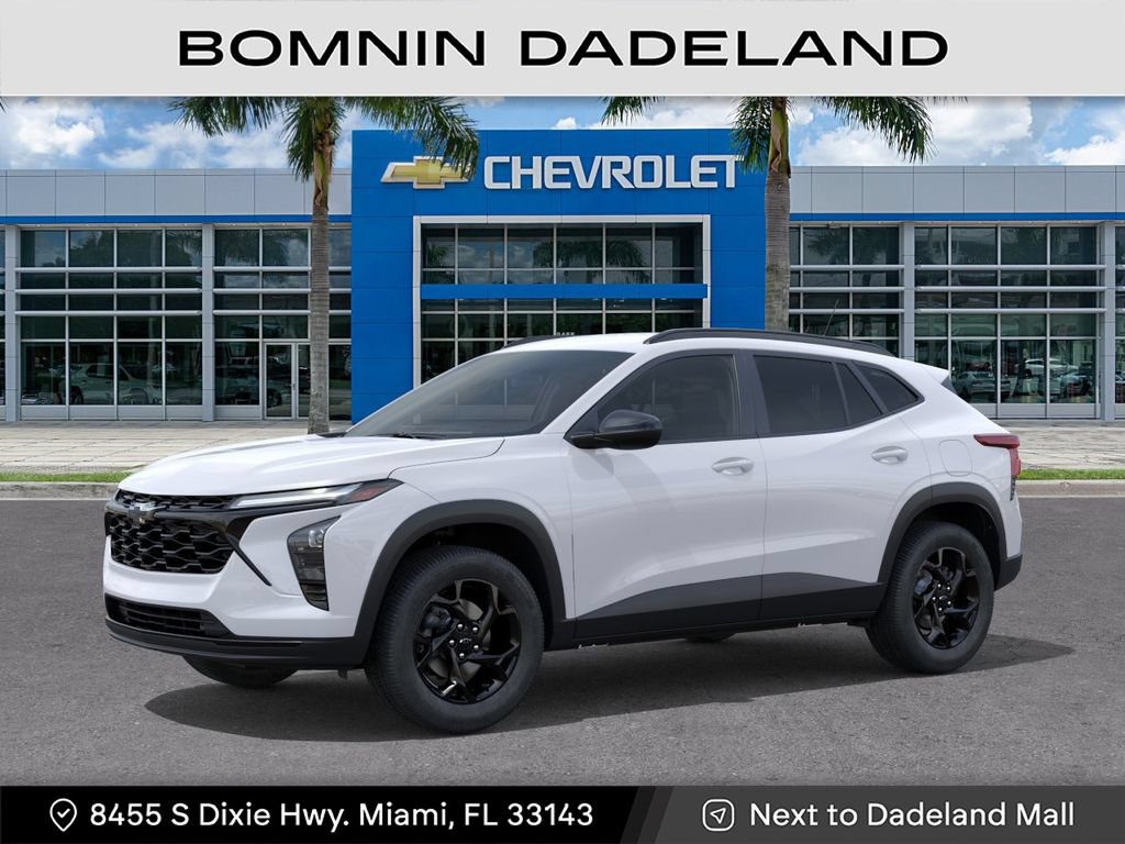 New 2026 Chevrolet Trax LT w/ Midnight Edition FWD image 3