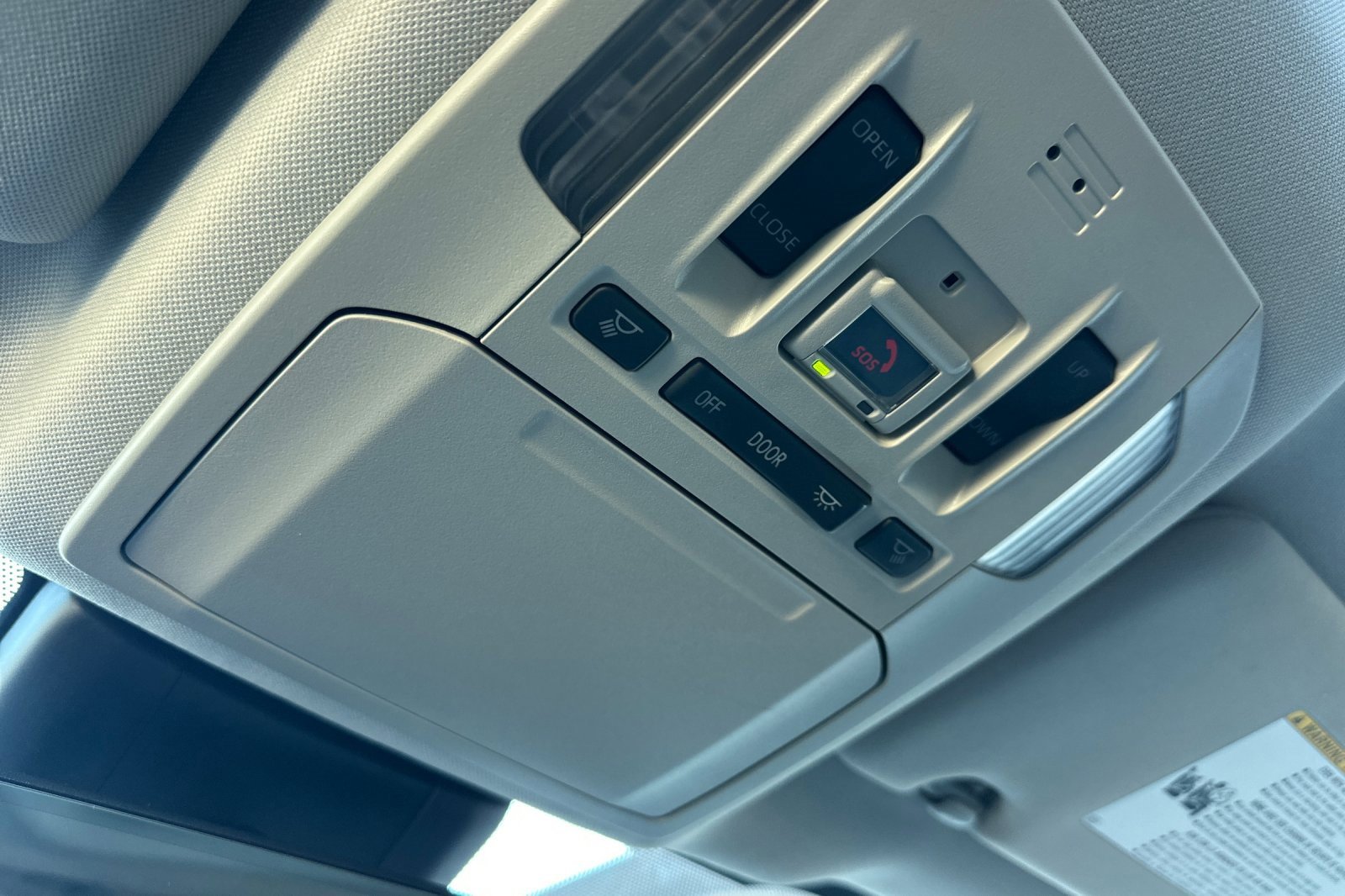 Used 2023 Toyota Highlander XLE image 26