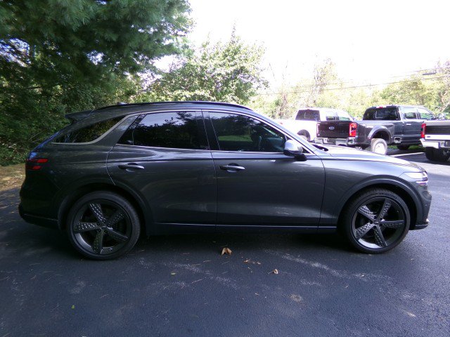 Used 2023 Genesis GV70 3.5T Sport w/ Sport Prestige Package AWD/4WD image 10