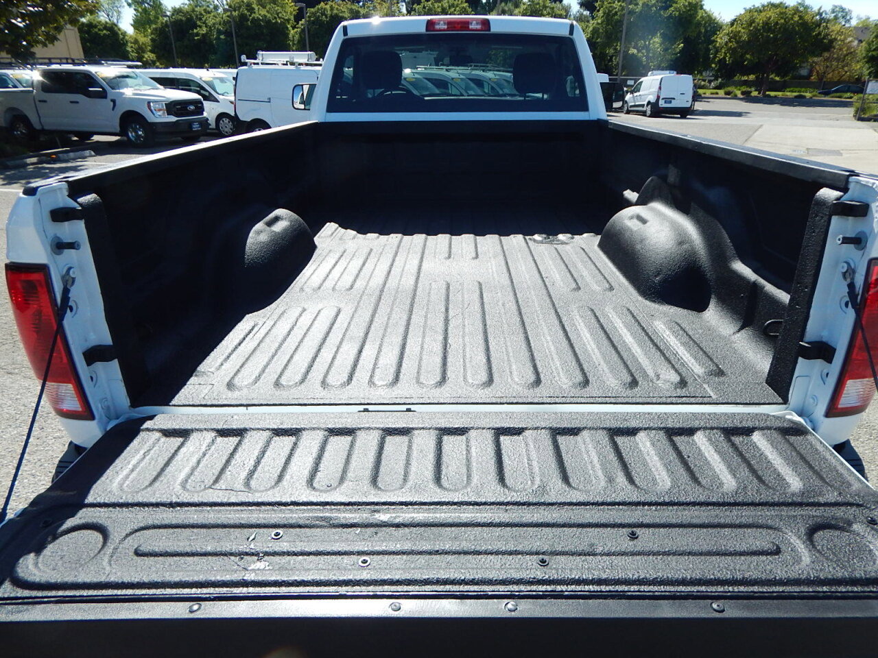 Used 2022 RAM 1500 Tradesman w/ Power & Remote Entry Group RWD image 3