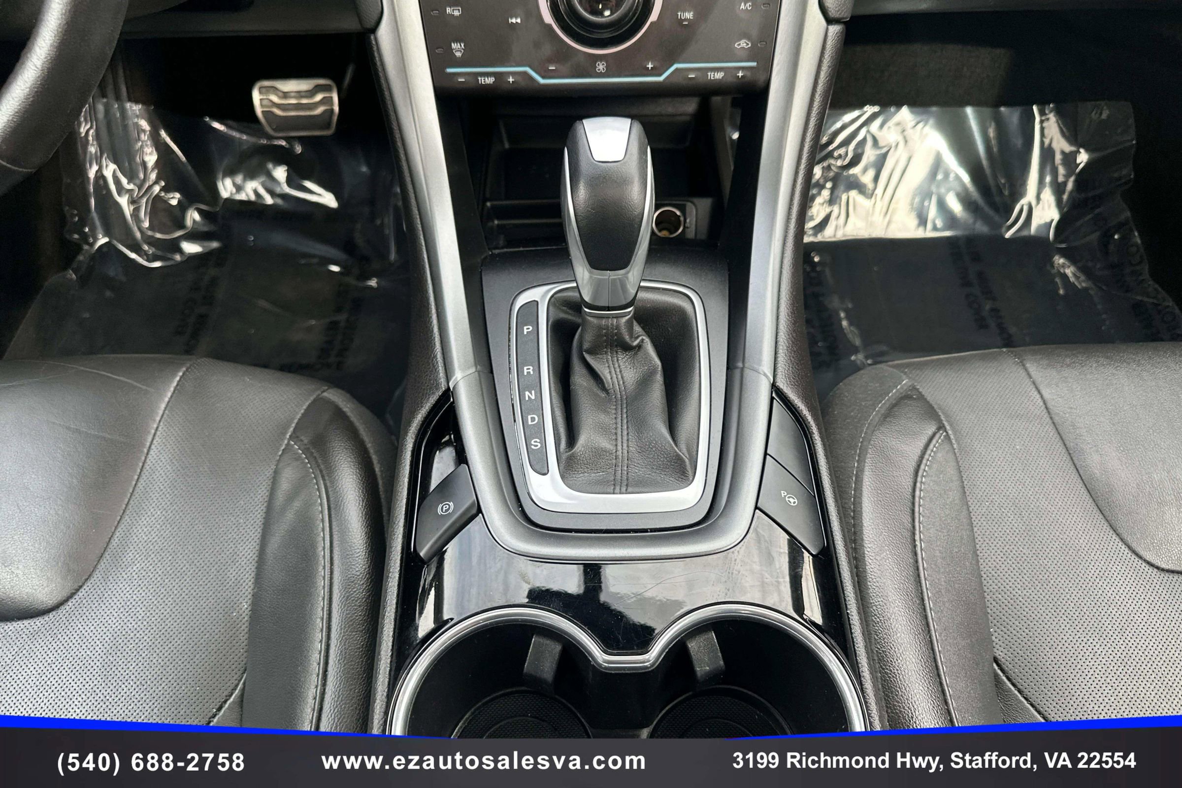 Used 2015 Ford Fusion Titanium FWD image 23