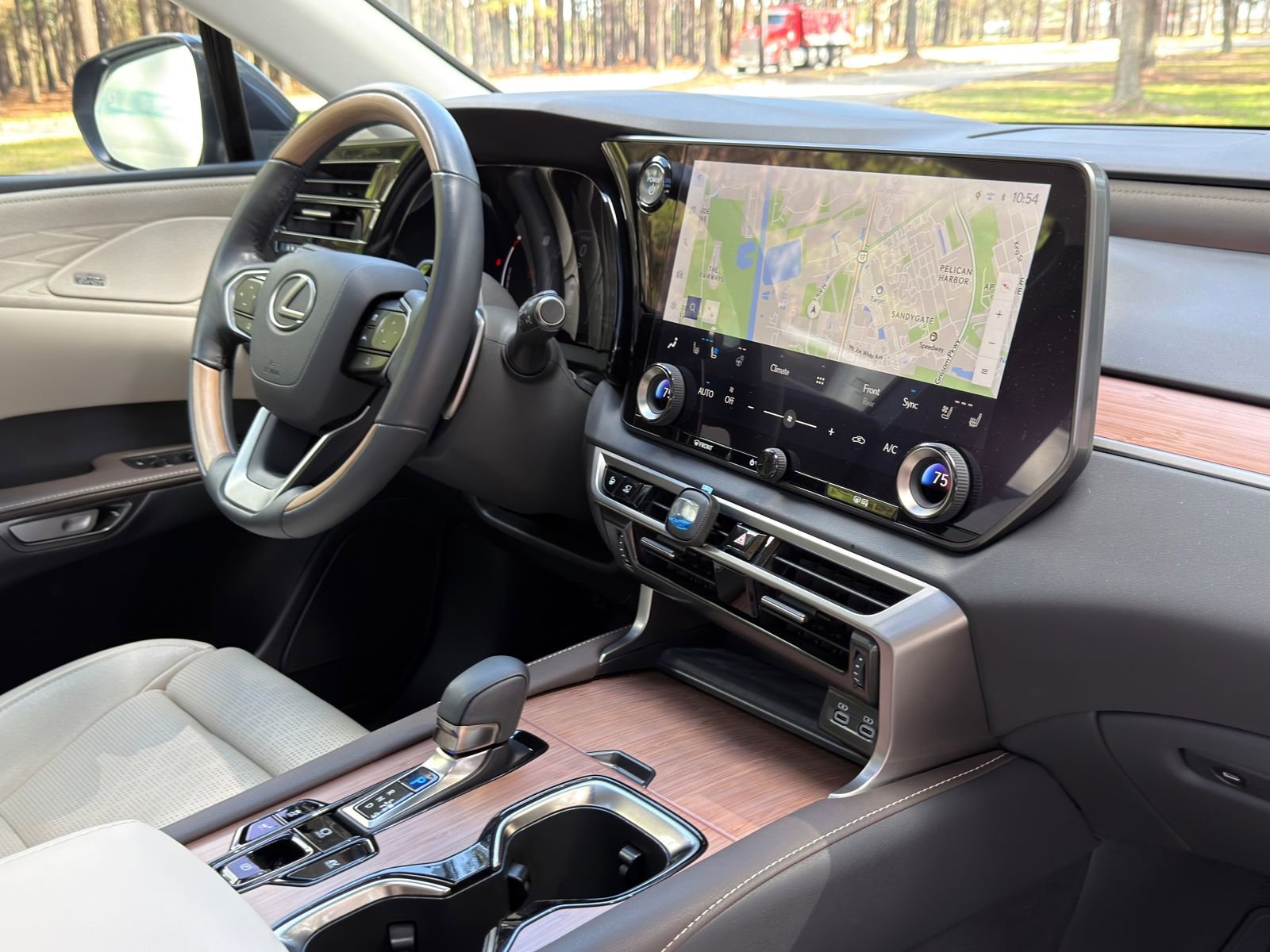 Used 2023 Lexus RX 350 w/ Cold Area Package image 20